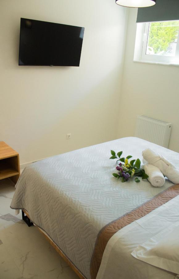 Elias Studio - Near To The Port Of Rafina And The Airport Of Athens Agios Spyridon  Exterior photo